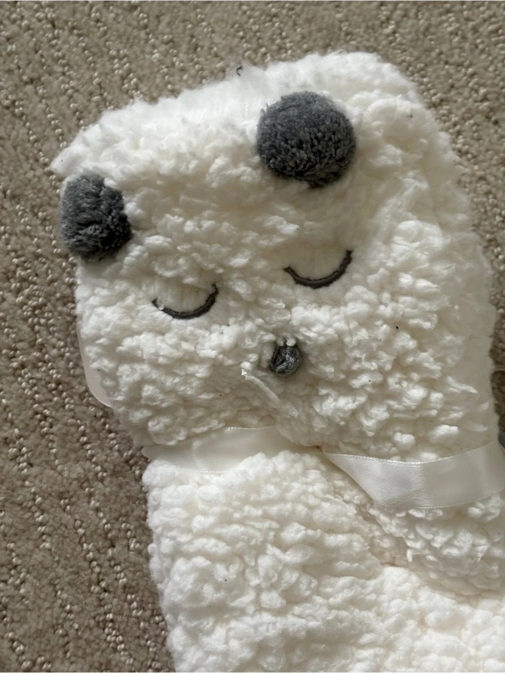 Aromasoles Rose & Shea Butter Infused Slipper Socks NEW Lamb Spa Gift Set